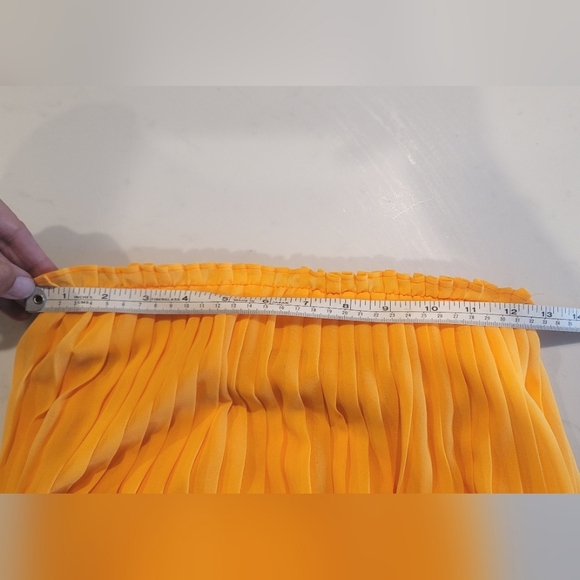 Zara Pleated Yellow Skirt XS - Picture 6 of 6
